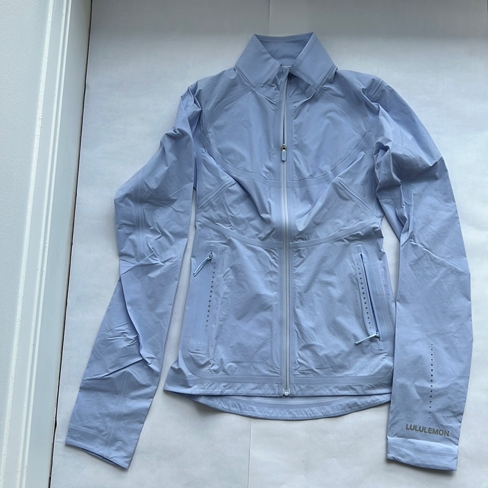 Lululemon windbreaker